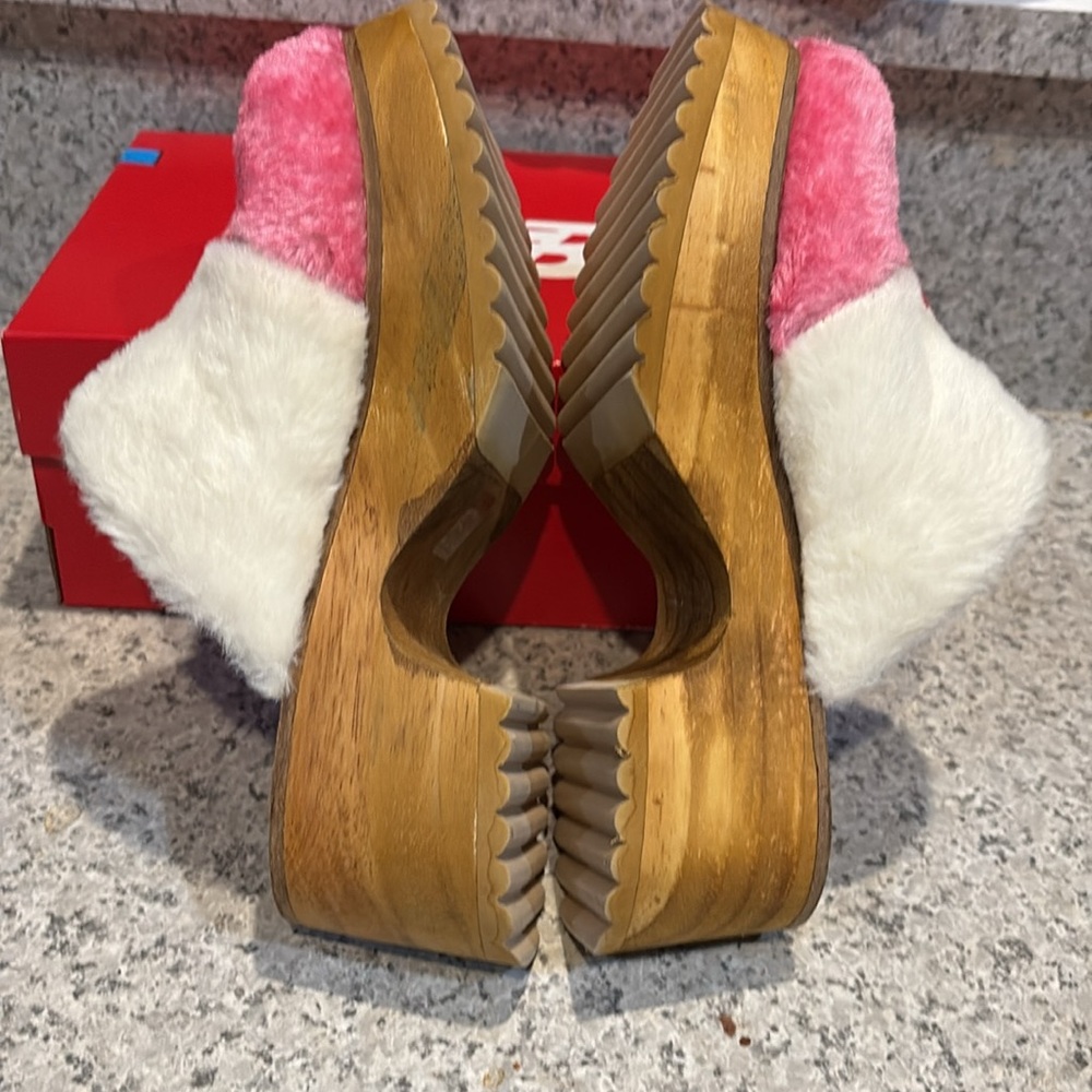 Urban Outfitters Pink & White Checker Board Wooden Clogs Sz 8 - Picture 10 of 13